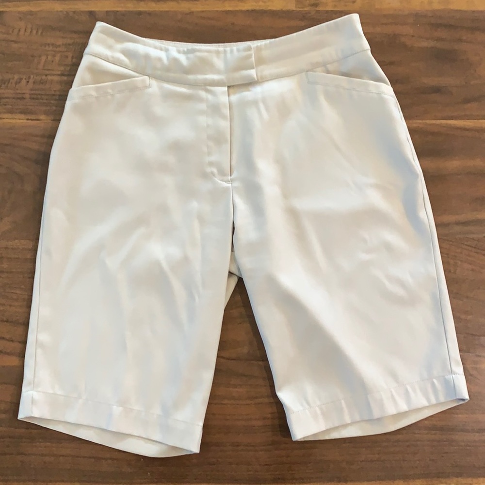 Tail White Label Golf Shorts Size 4